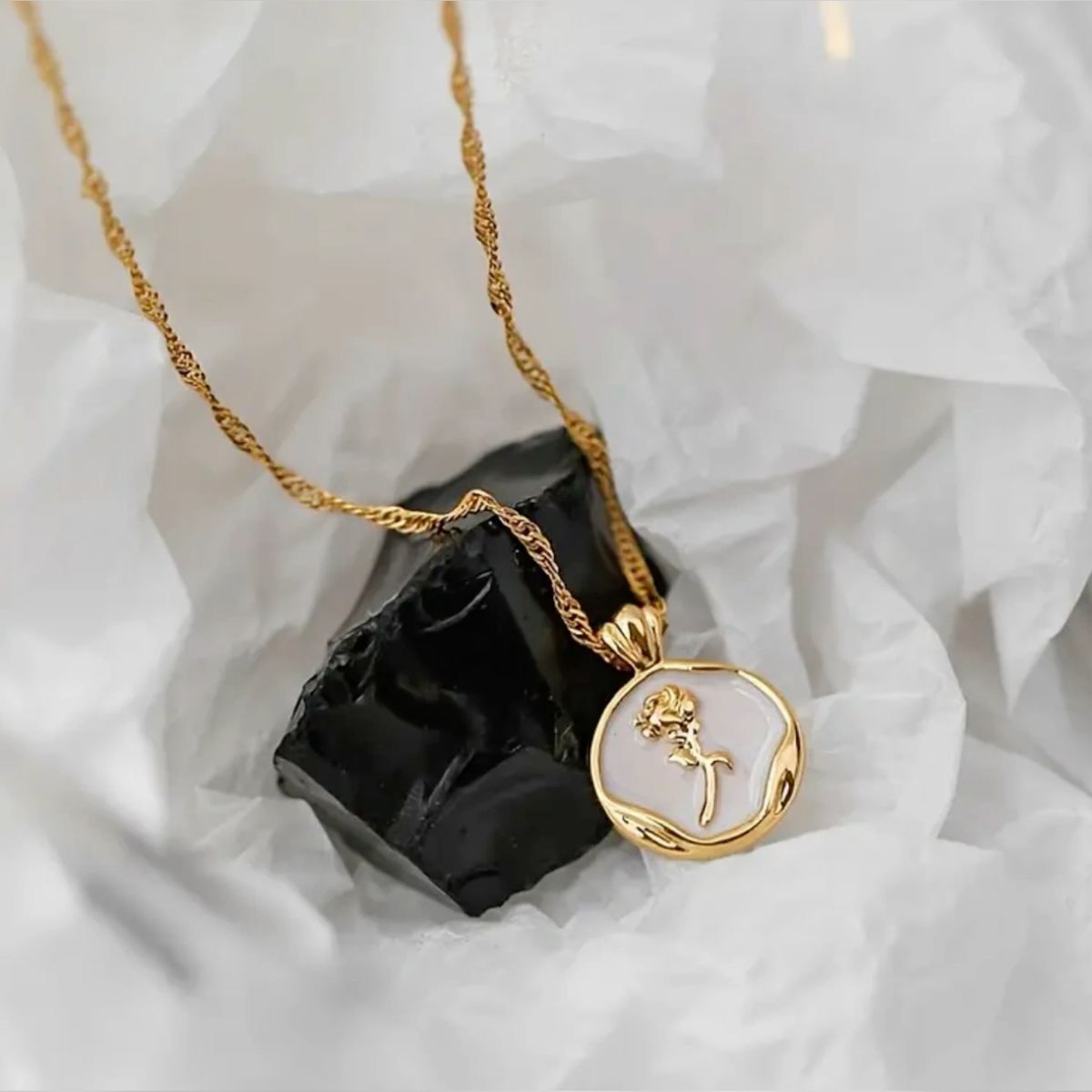 Rosette Pendant