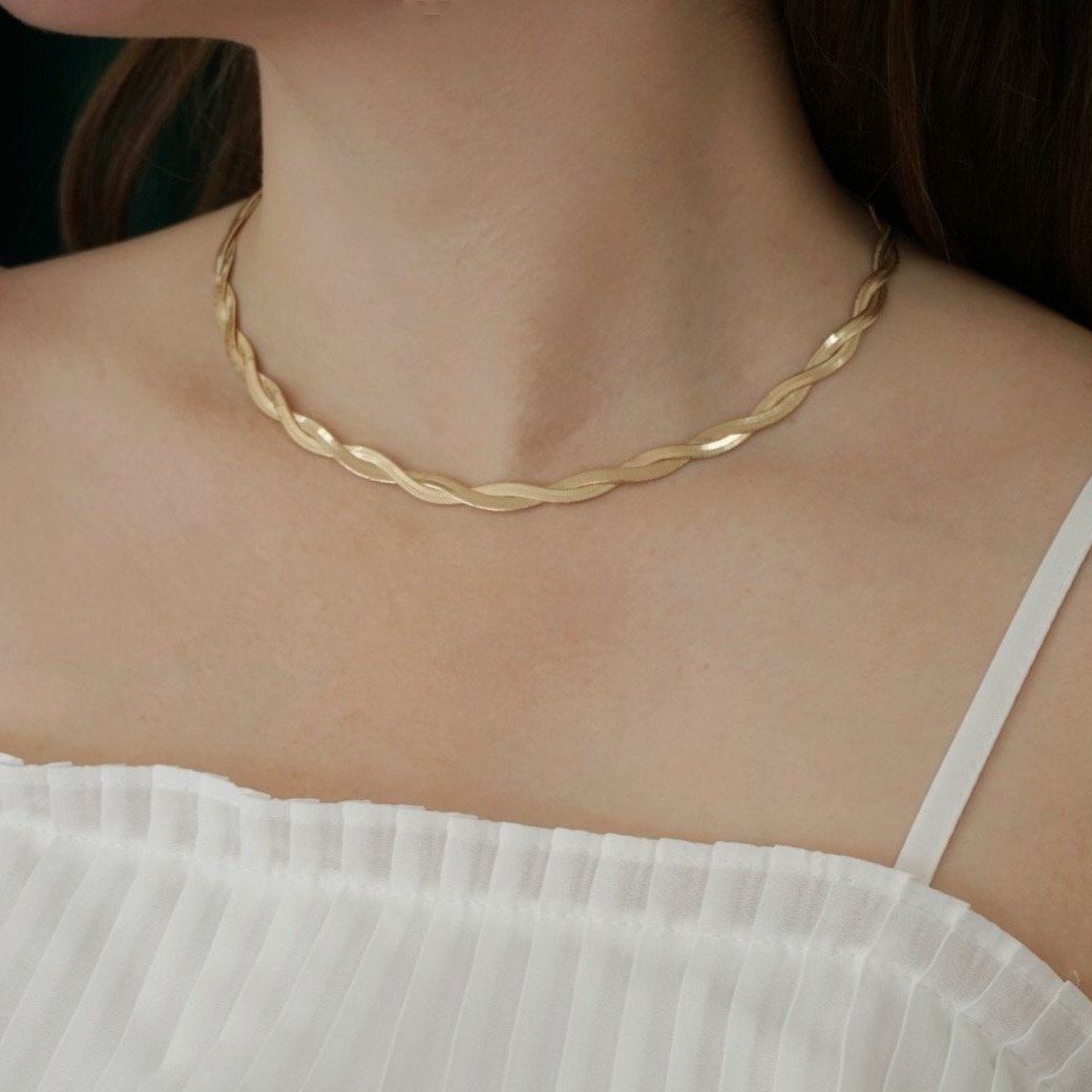 Vervé Necklace