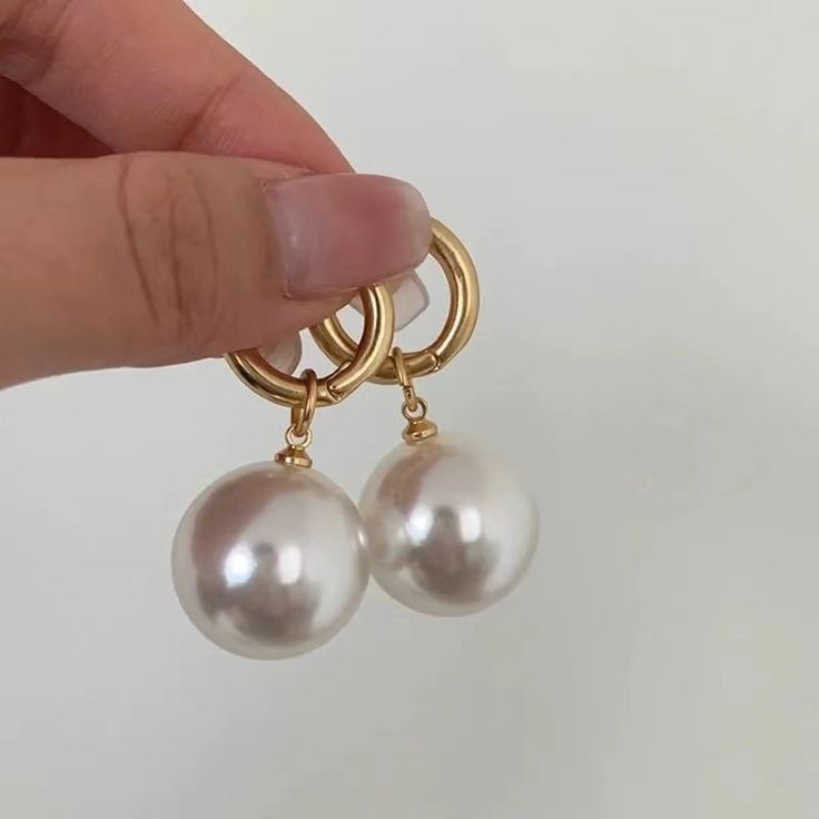 Eve Hoops