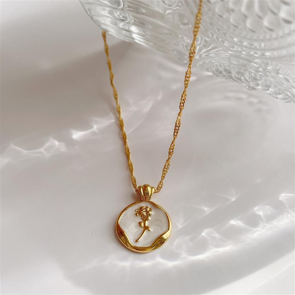 Rosette Pendant
